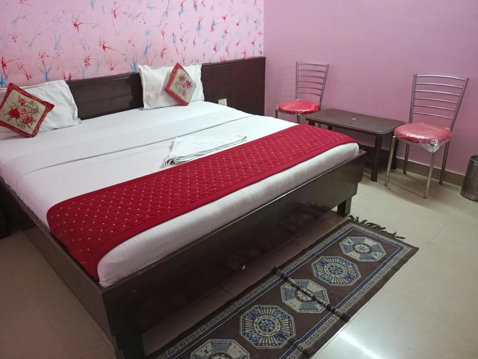 Airport Hotel Pariksheet Inn นิวเดลี ภายนอก รูปภาพ